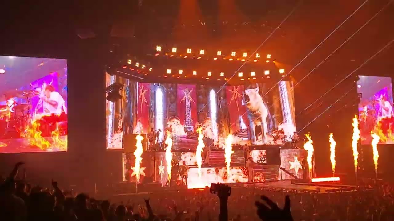 Bring Me The Horizon ‐ Throne - 9/27/2025 - AAC Dallas, TX - USA Ascension Program Part 01