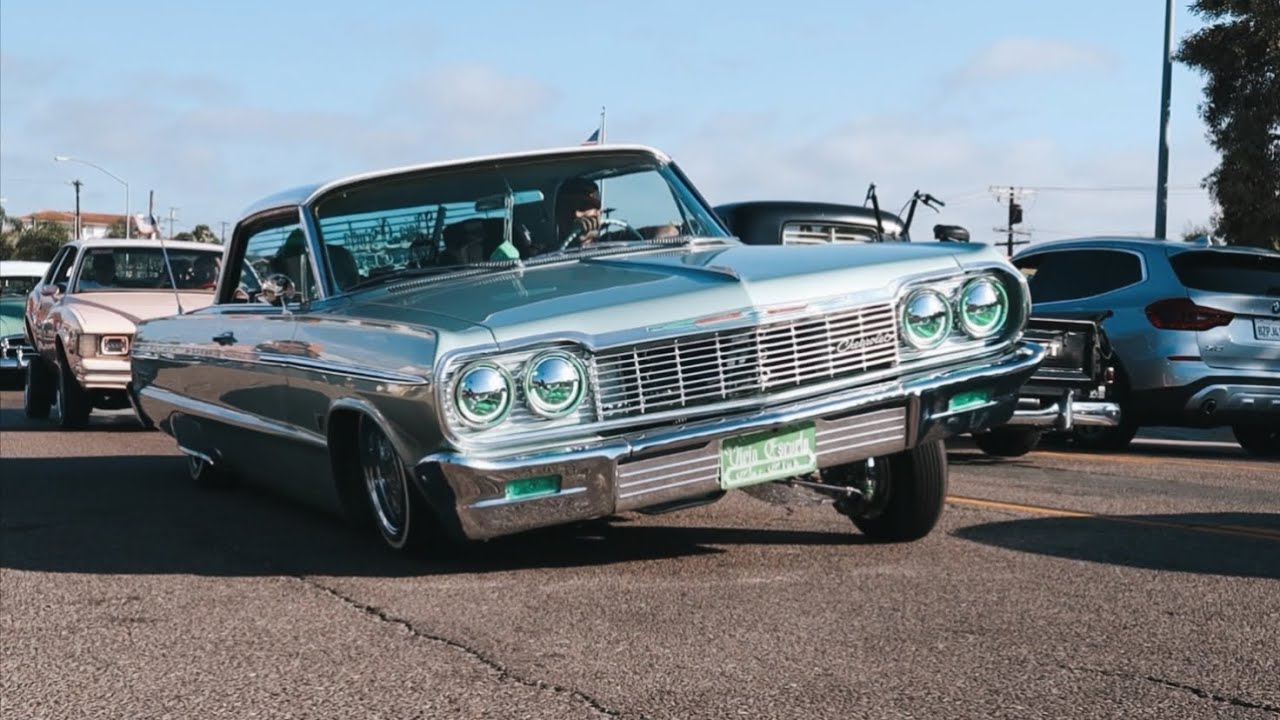Cruising Reo Lowriders in Paradise Hills | August 2023