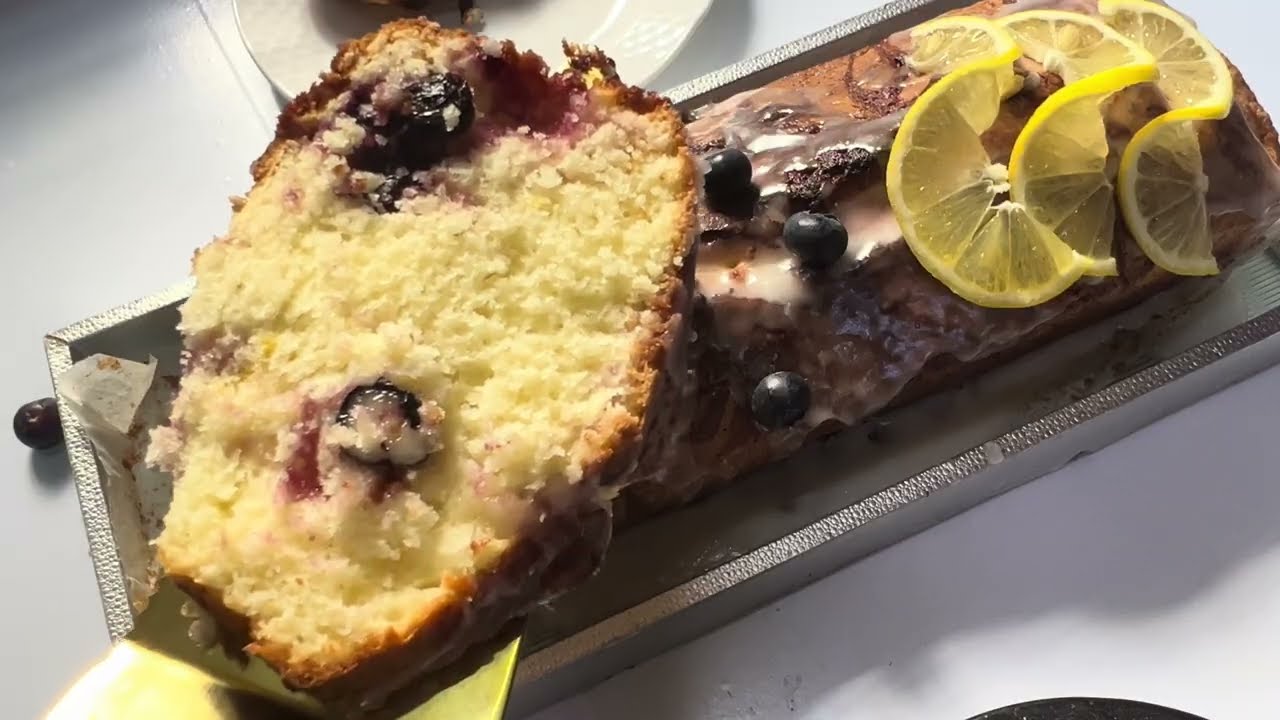 ألذ كيكة ليمون وتوت أزرق جربتها | Lemon Blueberry Cake