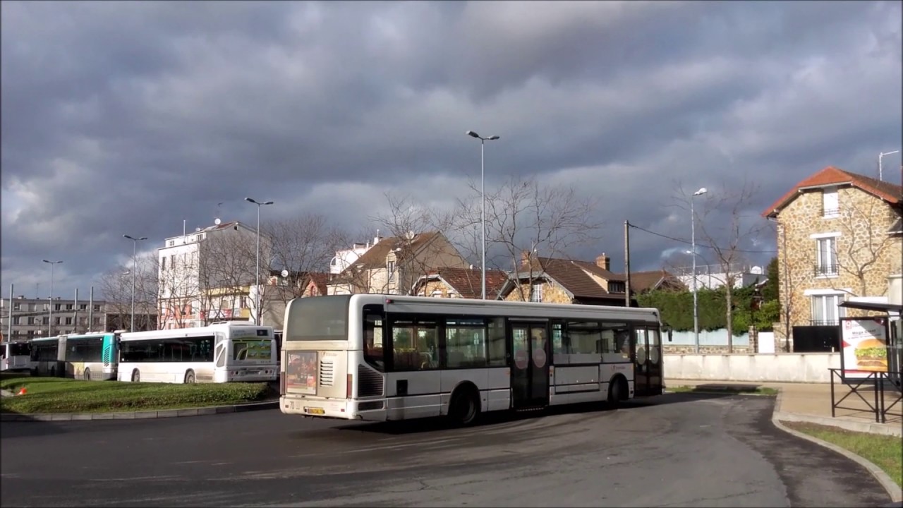 En Gare routière de Sartrouville (78)