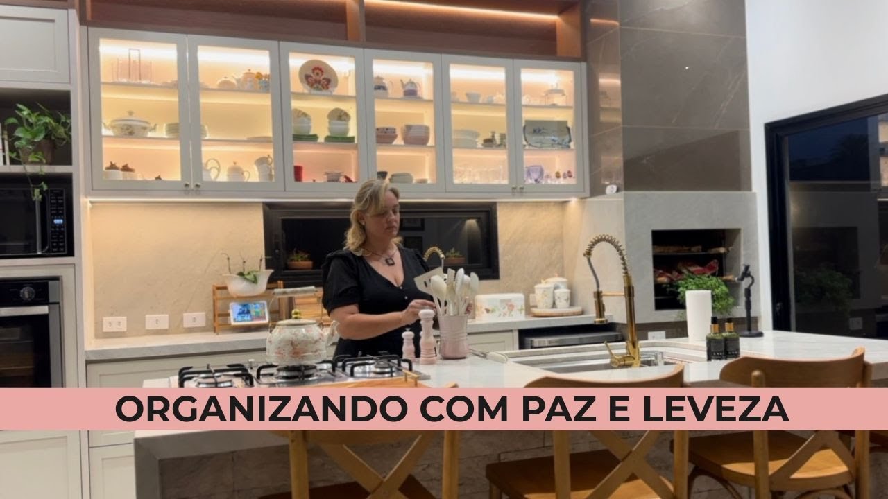 NOVA DECORAÇÃO PARA UMA COZINHA GRACIOSA | ALMOÇO COM COMIDINHA SAUDAVEL | DIAS CALMOS
