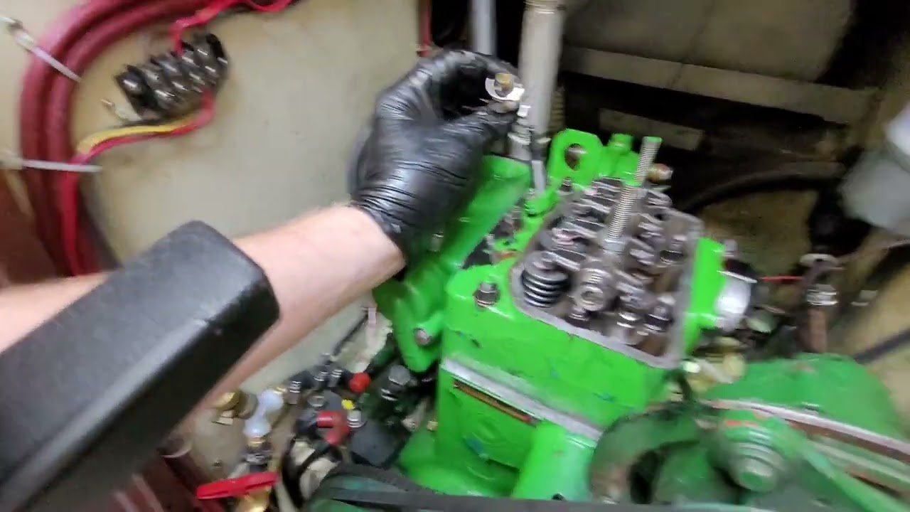 Volvo Penta MD7A compression and blowby test.