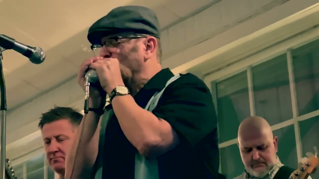 Blue Shadows Live At Bolinders Strand Club