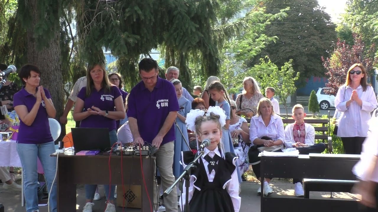 Creative Glory. Slavuta, Ukraine, September 3, 2024. Slavut School of Arts.Song: "The first bell".