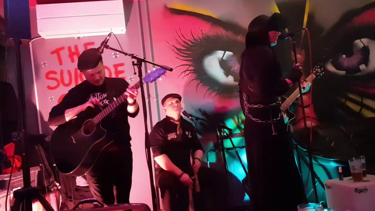 The Gallows Dance – In the Pines (live)