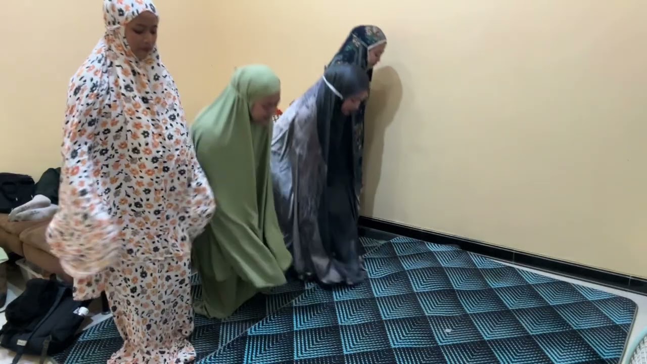 Gracela Albert, Denissa Capriana, Claudya Desnima, Kheisya Agny