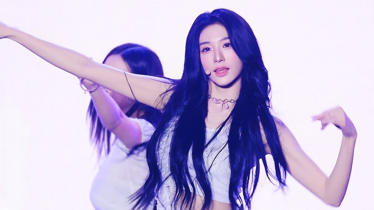 [4K] 250809 보령머드축제 K-POP SUPER LIVE 트리플에스(tripleS) 신위(Xinyu) ‘Girls Never Die' 직캠 fancam