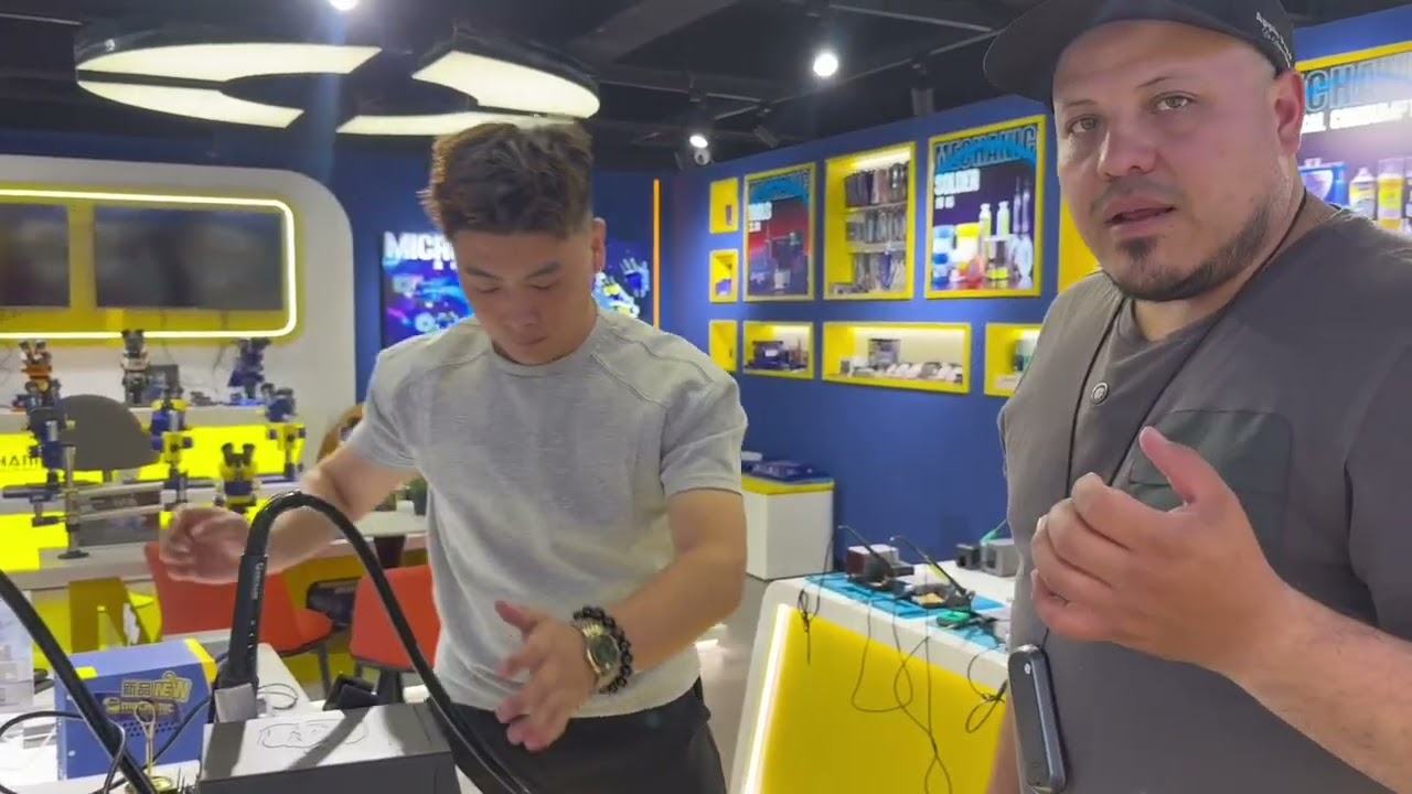 ¡Visitando una de las empresas más grandes! Mechanic en China