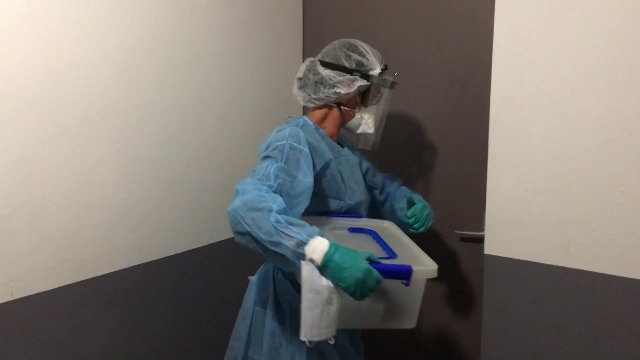 Coronavirus : les préparatifs avant d'entrer chez le patient