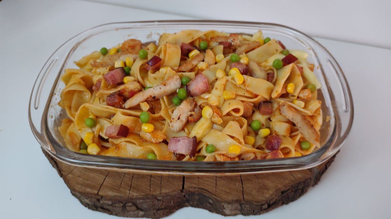 MACARRÃO COM FRANGO E BACON