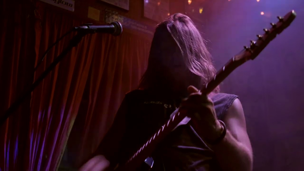 Saucey - Five Door Sedan - (Live @ The Royal American)