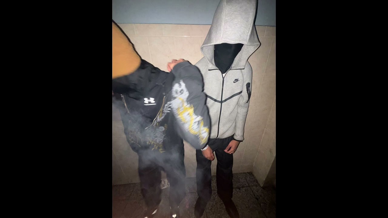 E4 X C4- icarly (official audio)