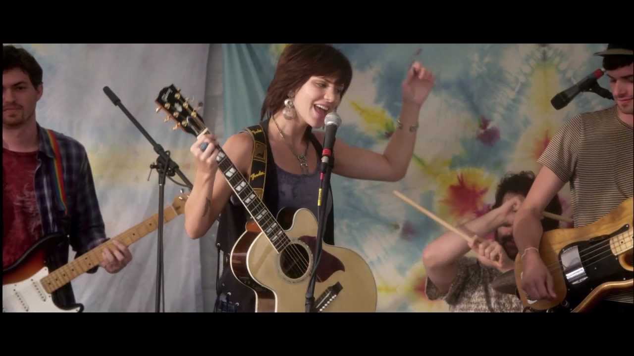 Katharine McPhee in Peace, Love & Misunderstanding (2011) [Full HD]