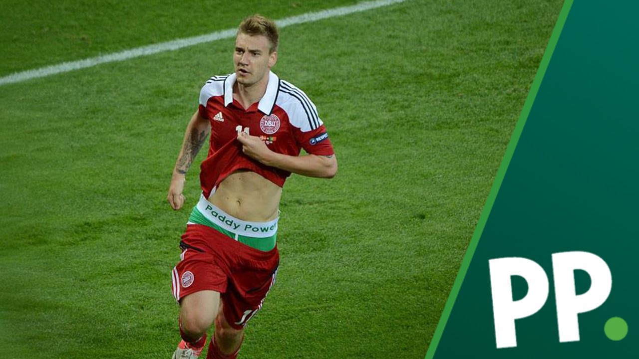 Paddy Power Lucky Pants - Bendtner Euro 2012