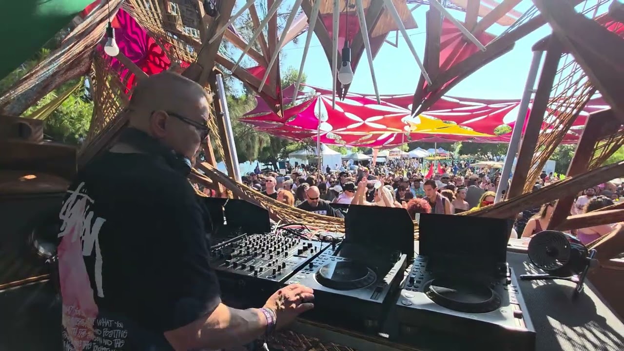 Doc Martin - Love Long Beach 2025