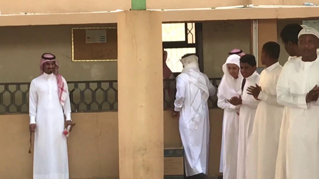 اليوم العالمي للمعلم ثانوية الملك فيصل بتبوك