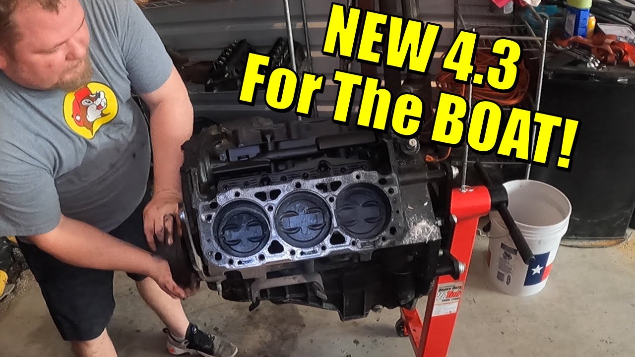 I just picked up a new 4.3 Engine for the Boat! 1996 Wellcraft Eclipse Rescue Part 6