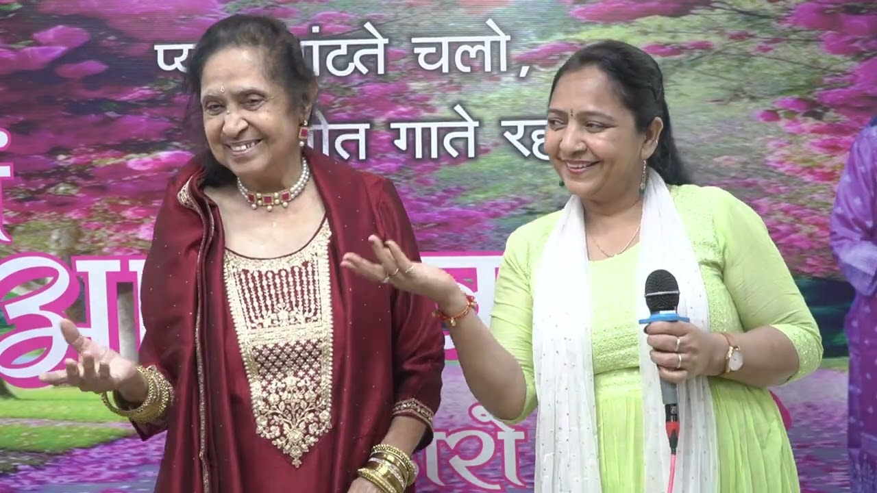 Mere hatho me nau nau chudiya .... Varsha Vadher