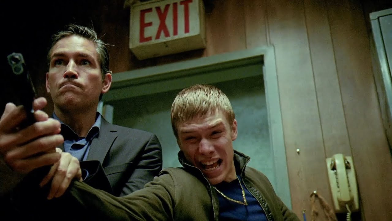 Reese Steals Guns From Gang | Person Of Interest (S01E01)