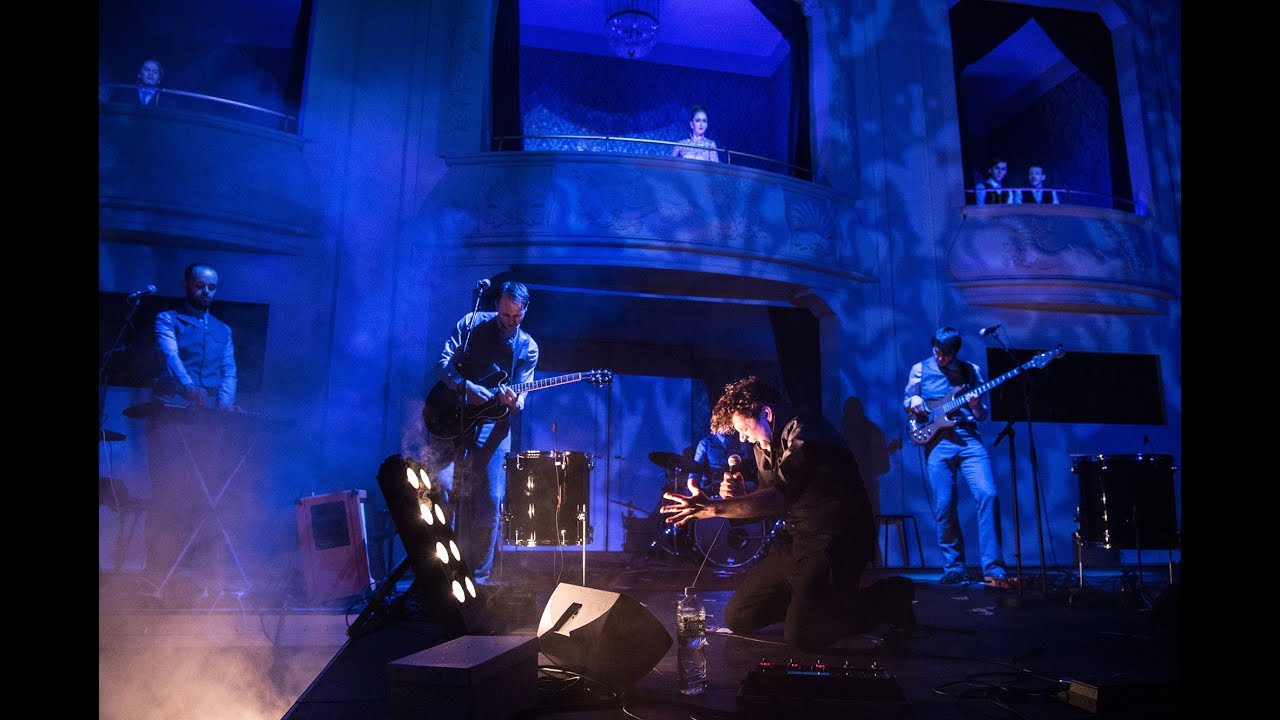 Hamlet — von William Shakespeare — am Düsseldorfer Schauspielhaus