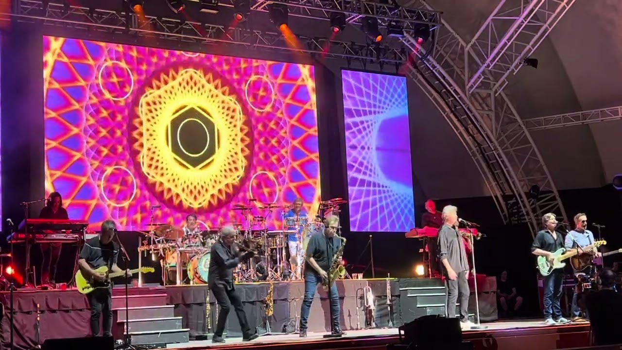 Make Me Smile; So Much To Say, So Much To Give; Colour My World  - Chicago Live