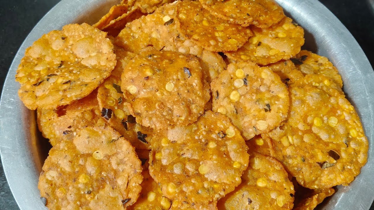 1 kg  బియంపిండి 👉పక్క కోలతలతో crispy పప్పు చెక్కలు😋 Telangana style vadapallu. Crispy pappu garelu 😋
