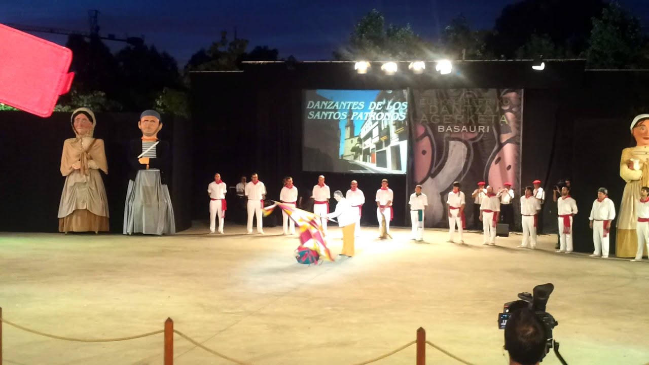 Danza de los patronos de oyon, en basauri
