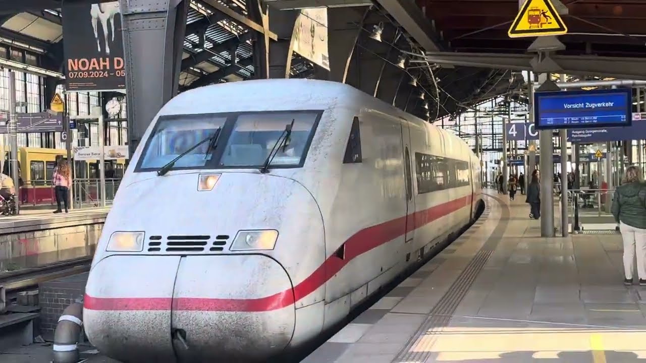 Br 402 (ICE 2) in Friedrichstr