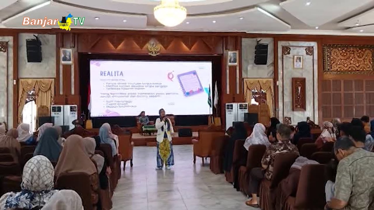 SD MUHAMMADIYAH 9 BANJARMASIN GELAR SEMINAR PARENTING BIJAK DIGITAL SEJAK DINI