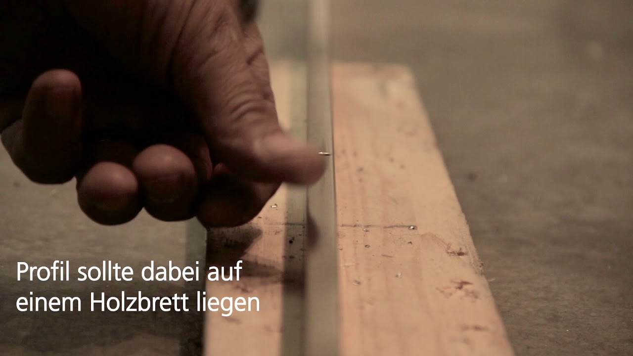 Wandbefestigung Glasdusche mit U Profil aus Edelstahl