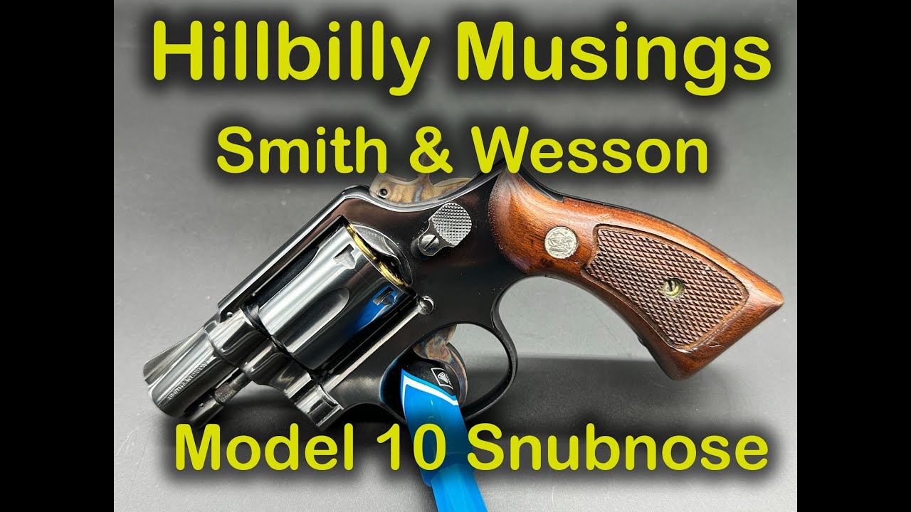Короткоствольный револьвер Smith & Wesson Model 10 — быстрый крупный план