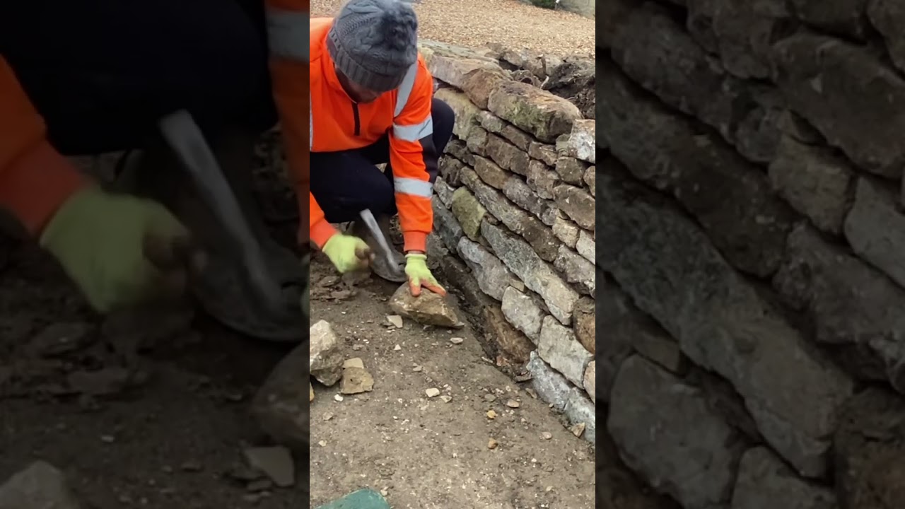 BUILDING NATURAL STONE WALLS #construction #stonework #landscaping