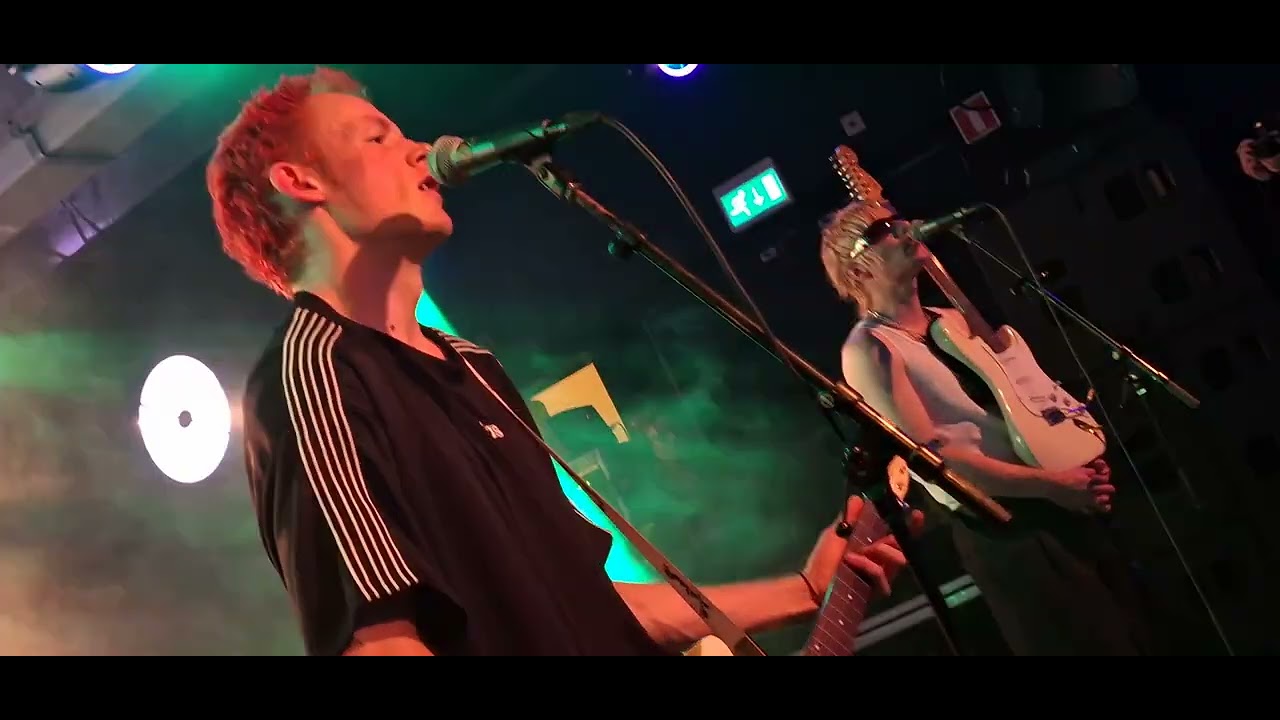 Bleech 9:3 - Ceiling - Live op Left Of The Dial festival - Waterfront Rotterdam (donderdag 23-10-25)