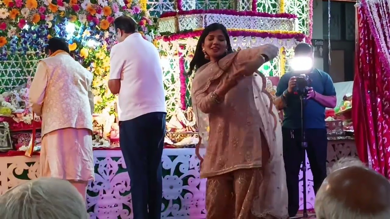 चलो वृषभानु गोप के द्वार # अशोक विहार दिल्ली # पट उत्सव बधाई # SHRI HIT GURU HARIVANSH SHARAN