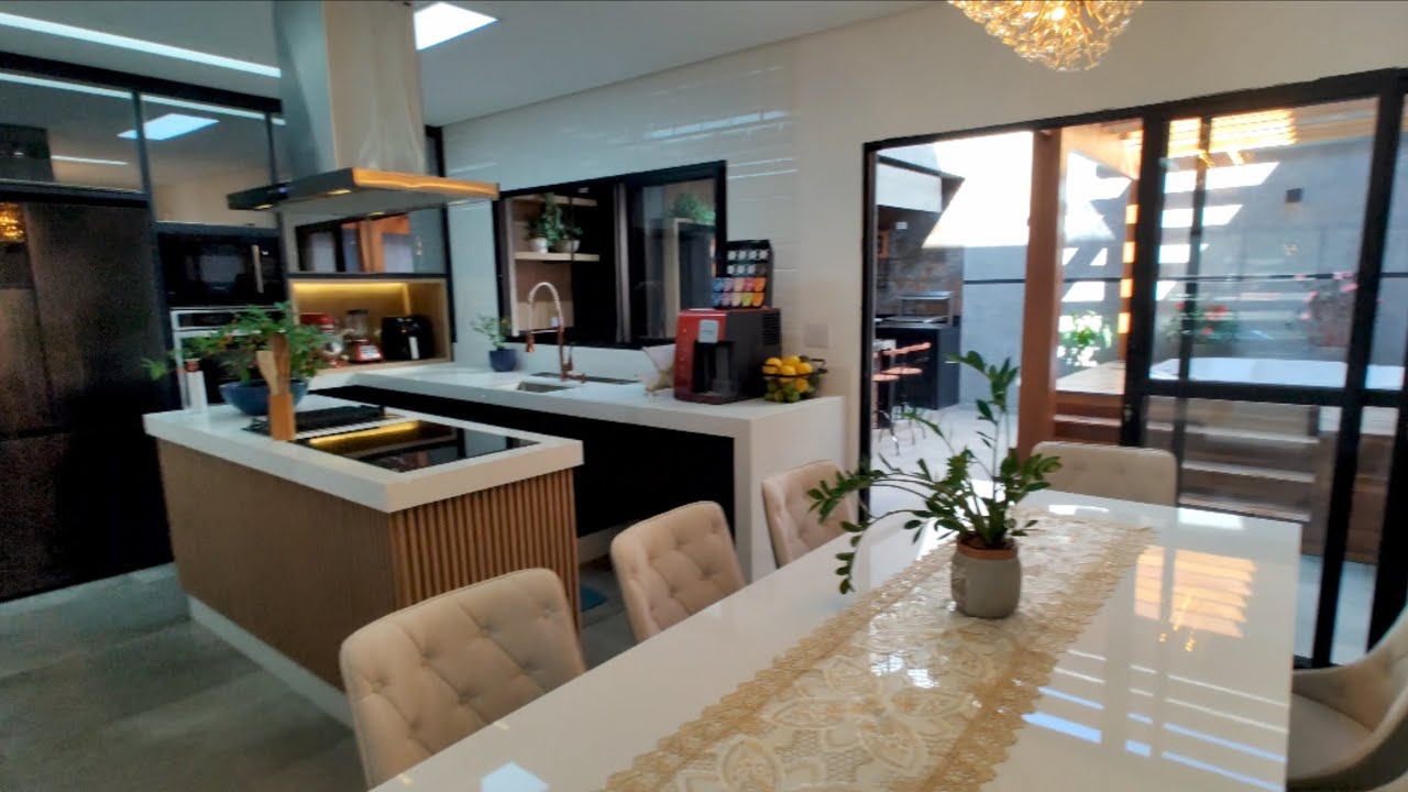 Belíssima casa em Bragança Paulista SP- Porteira fechada