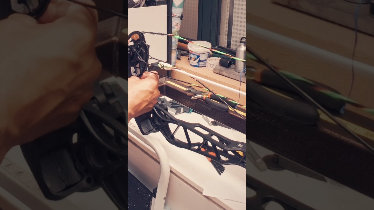 How to change strings and cables on a Mathews Title 38 Compound Target Bow #archery #howto #title38