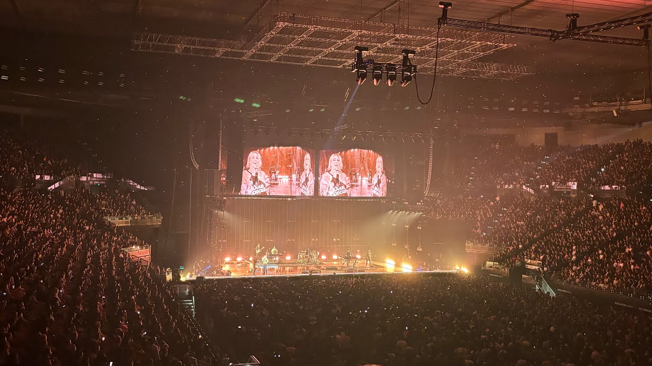 Linkin Park live at Rod Laver Arena in Melbourne, Australia 2026!