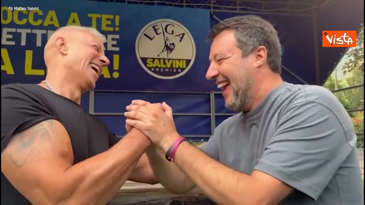 Salvini sfida il campione mondiale di braccio di ferro