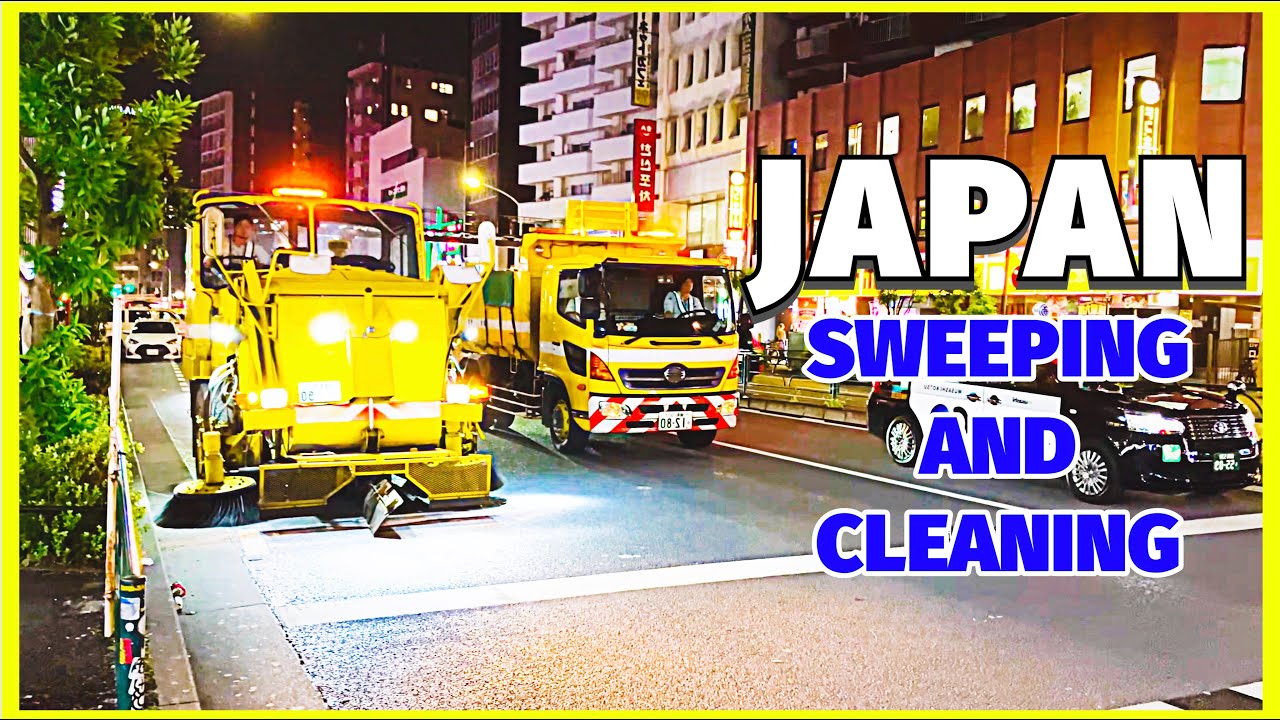 JAPAN - TOKYO - SWEEPING AND CLEANING OF THE STREETS. @MasterWorkers