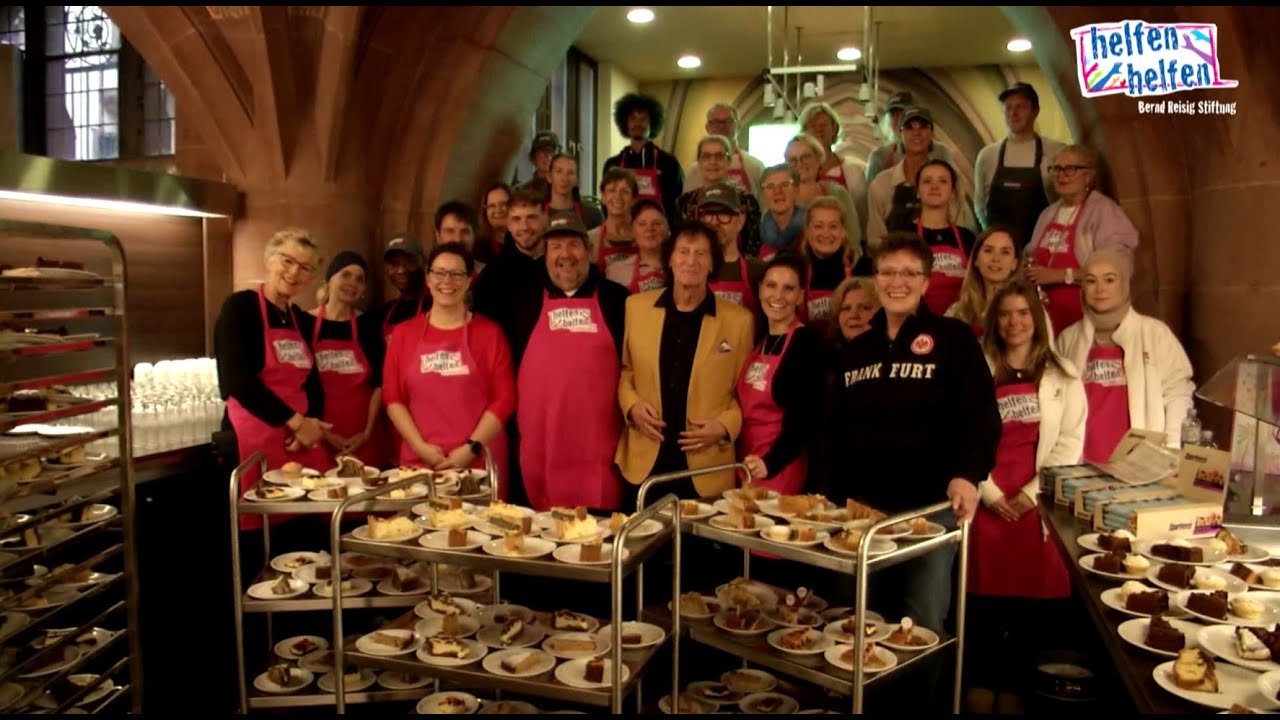 helfen helfen: Kaffee- und Kuchennachmittag für Obdachlose und Hilfsbedürftige  im Ratskeller
