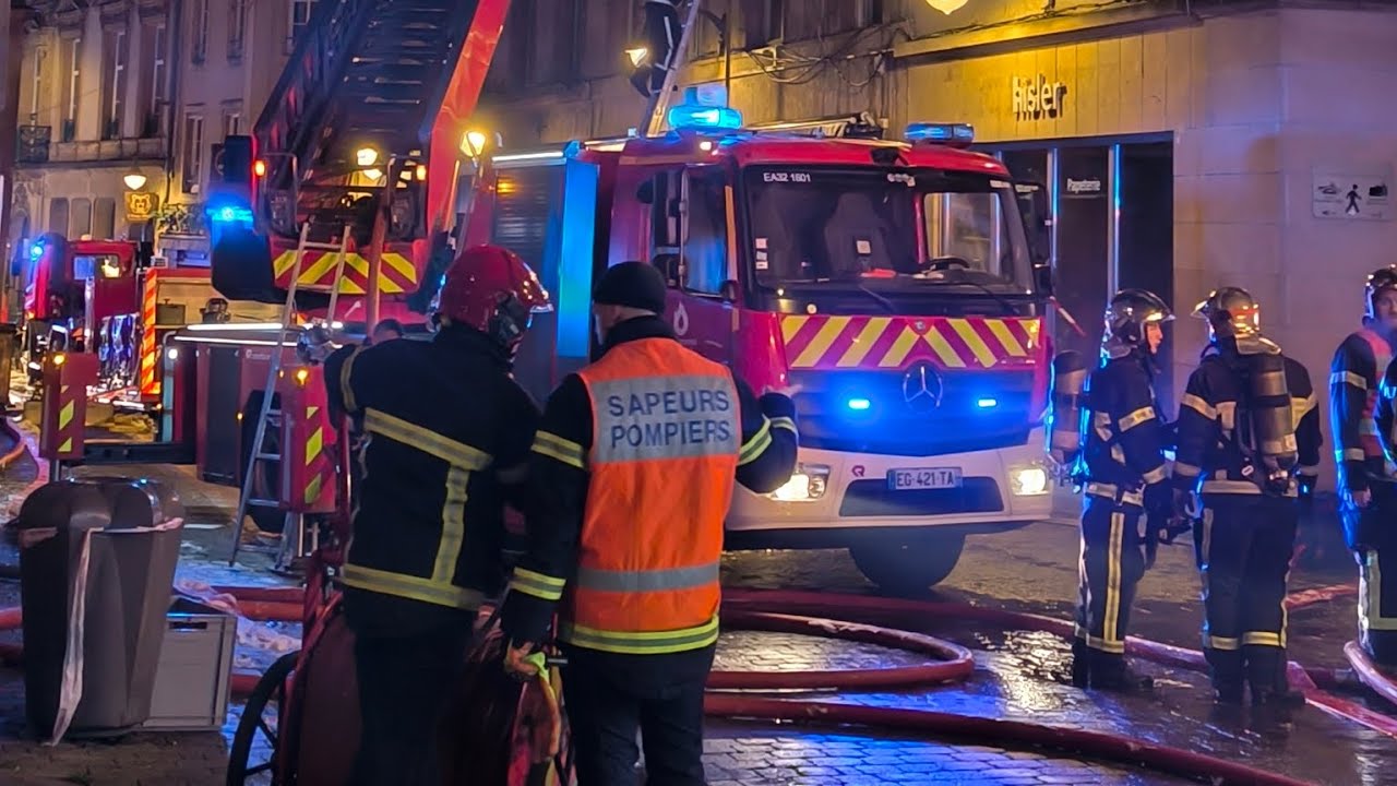 Un très gros incendie se déclare dans les caves d'une librairie a Metz Centre SDIS 57, PM sur place