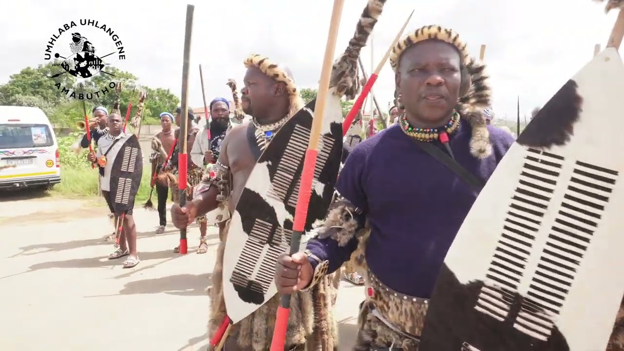 INKOSI LUTHULI FUNERAL, EMGABABA, KUYADULA UKUBA INSIZWA, UMHLABA UHLANGENE AMABUTHO: #UMBUMBULU