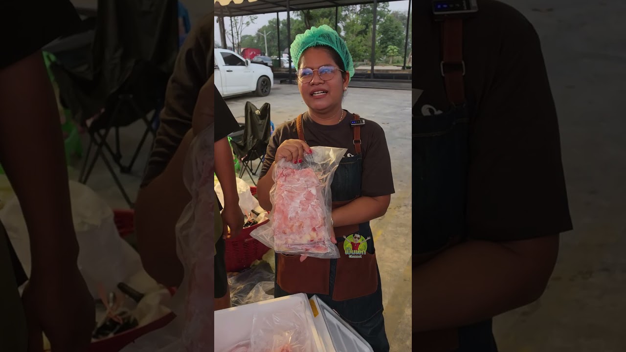 พี่จี๊ดบ่อตกปลาป้าวน จัดหนักจัดปลาบึกชิ้นใหญ่ๆมาฝากพี่ญา ตลาดพี่ญาคนรุม คลองสาม คลองหลวง ปทุมธานี