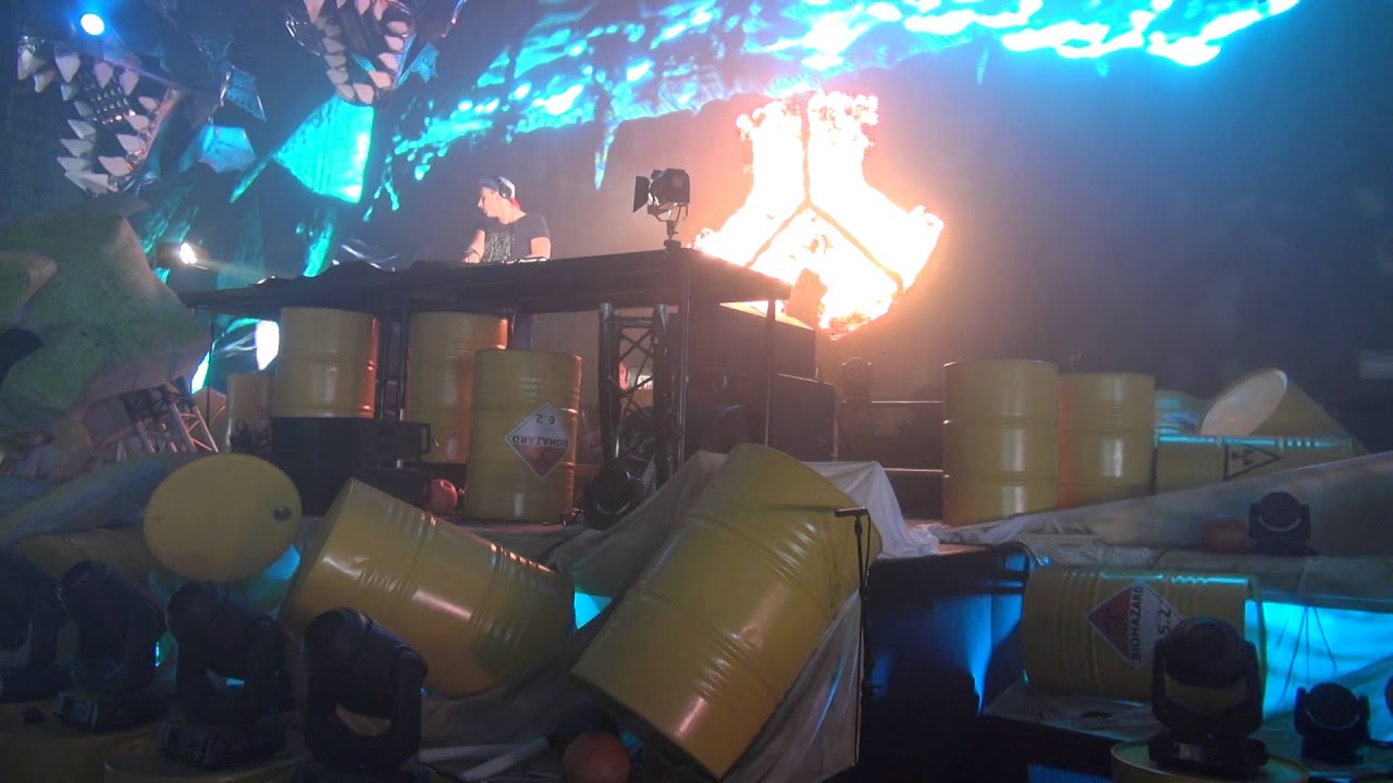 Defqon.1 Weekend Festival 2014 @ Walibi, Biddinghuizen - Blue - Radical Redemption - Part 1