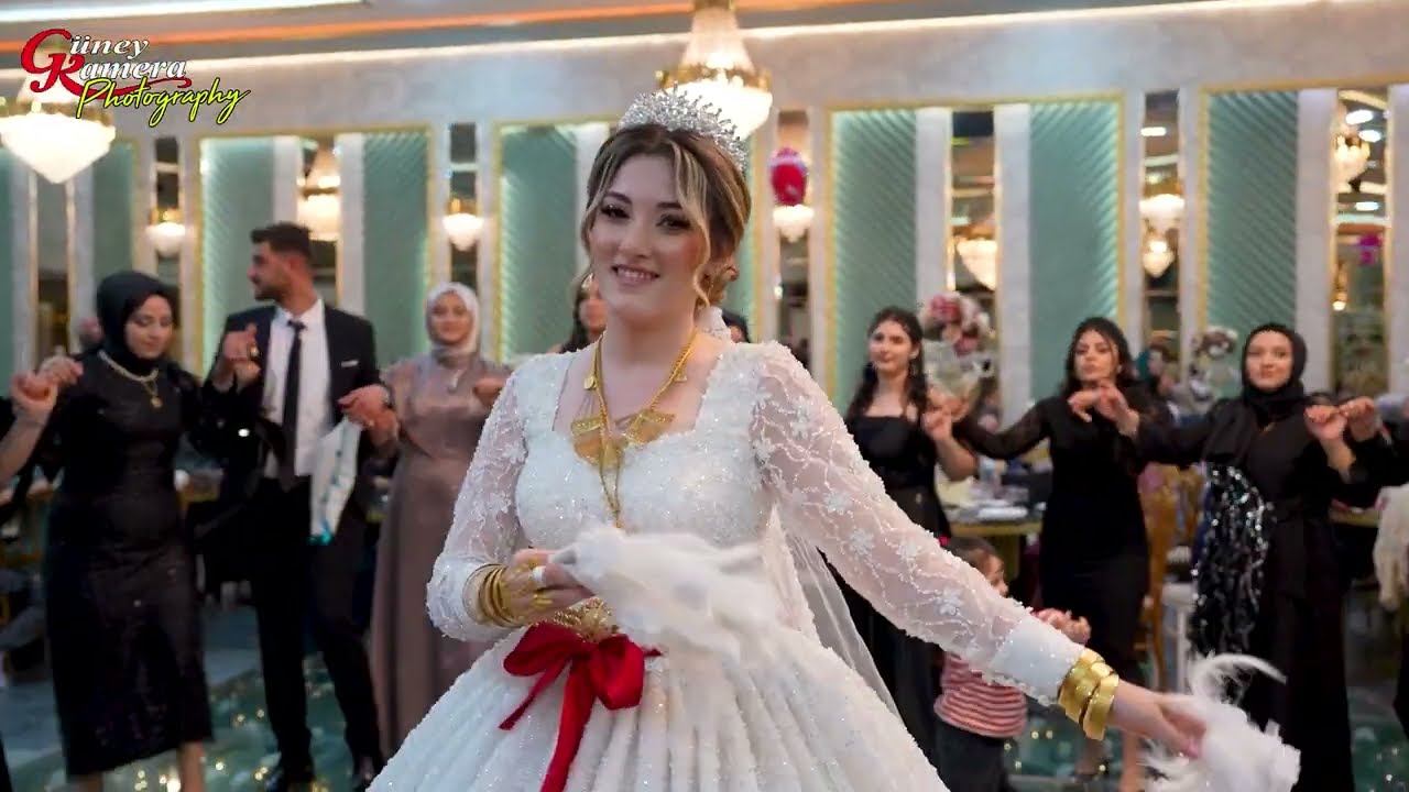 BÜŞRA 🍀 ÖKKEŞ SEVER”rin Düğünü Türkülerin Ve Oynamanın Güzelliği 🍀