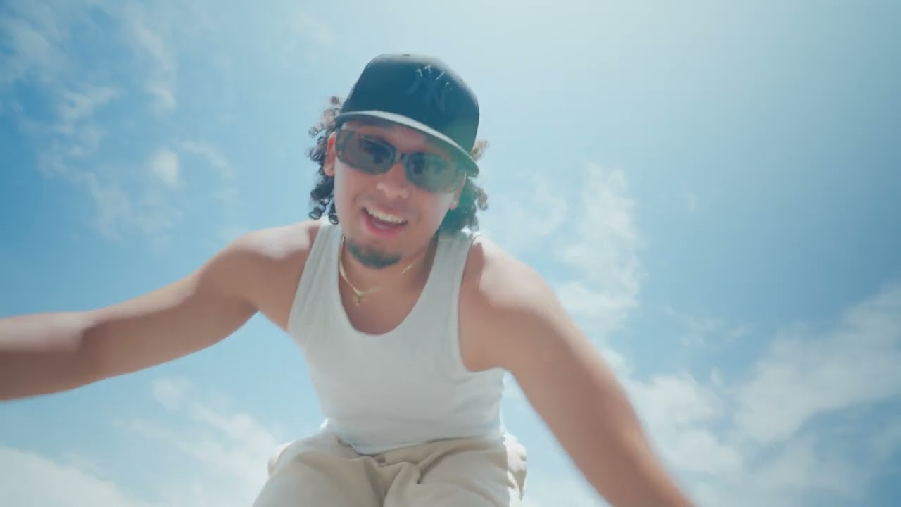 SNAEE🦅 - VESTIDO💛 (VIDEO OFICIAL)