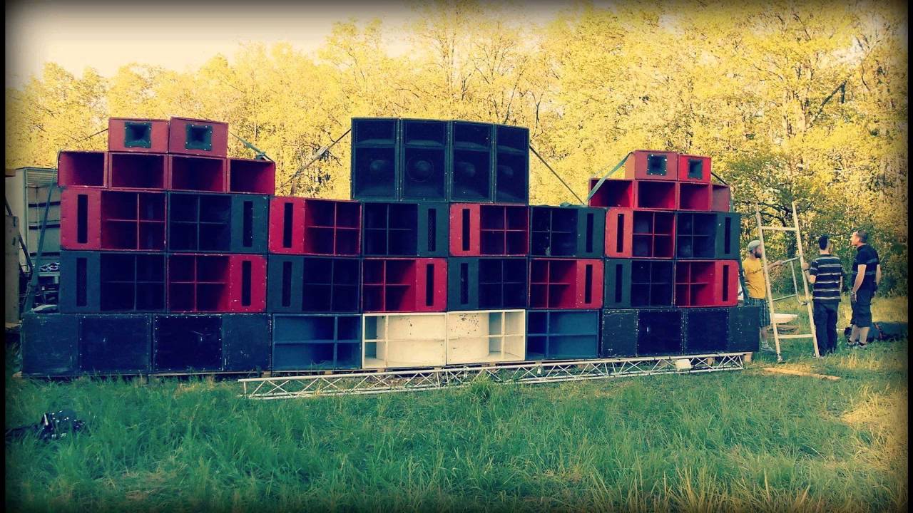 Alextrem - Groovedist
