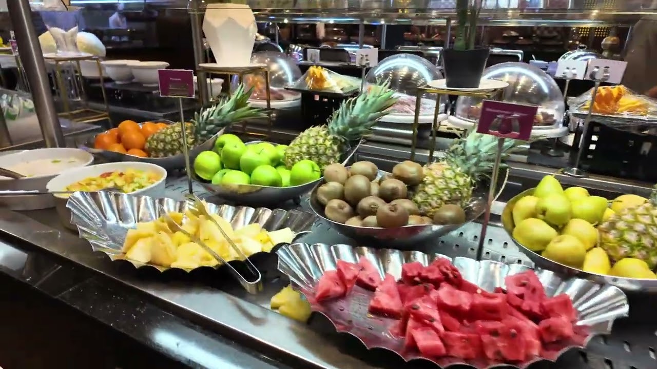 Crowne Plaza Madinah by IHG - Breakfast and Dinner