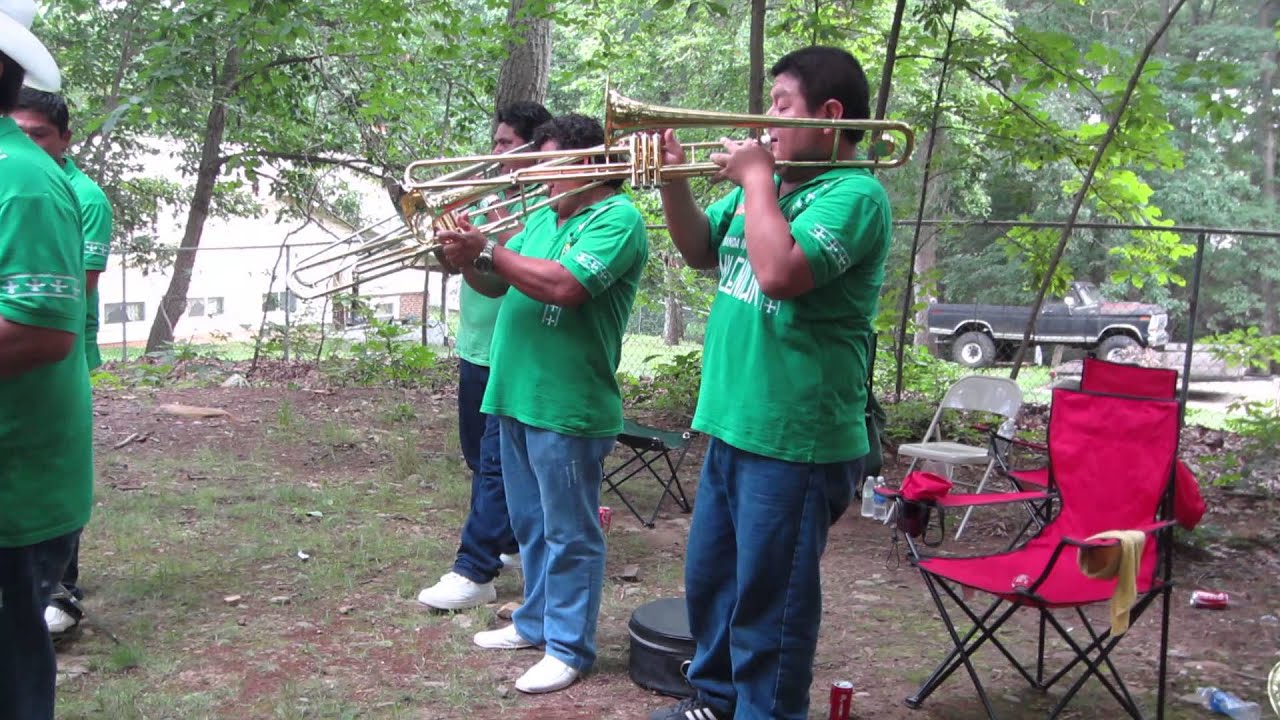 BANDA INTERNACIONAL MILENIUM PERRA - CHICHARON DE CORAZON