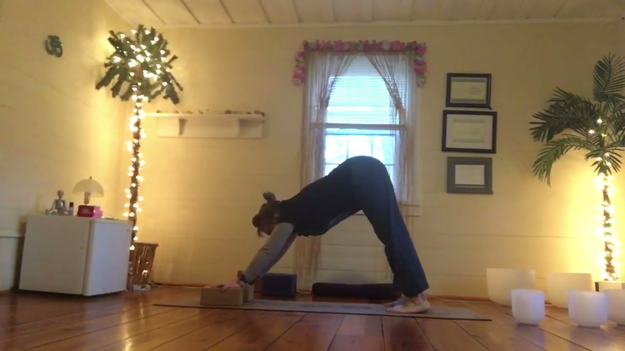 Basic yoga pose of the week –Adho Mukha Svanasana aka Downward Facing Dog